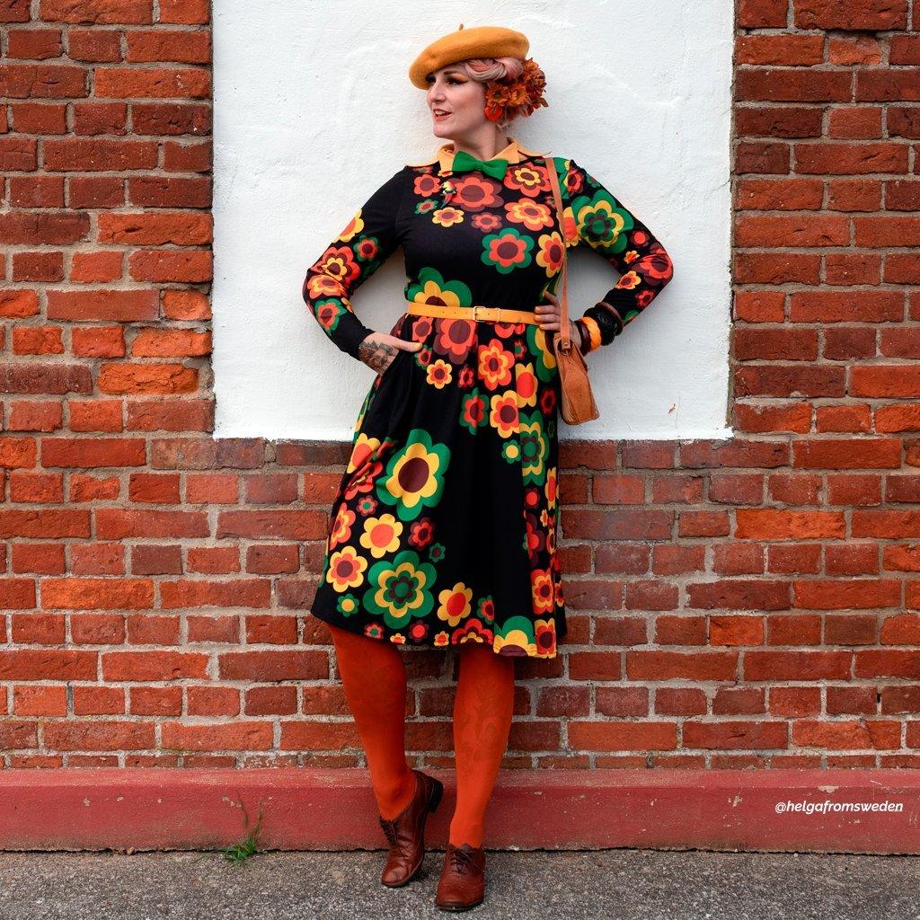 FLORA FOREVER retro - Midi Dress With Pockets