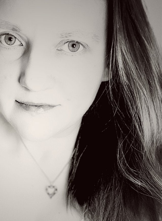 Photo banner of designer Sari Ahokainen.