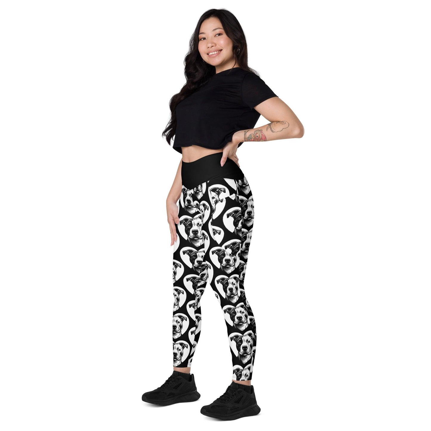 Dog breed leggings with pockets - AMERICAN STAFFORDSHIRE TERRIER - HERTTAHOUND - Retro floral print