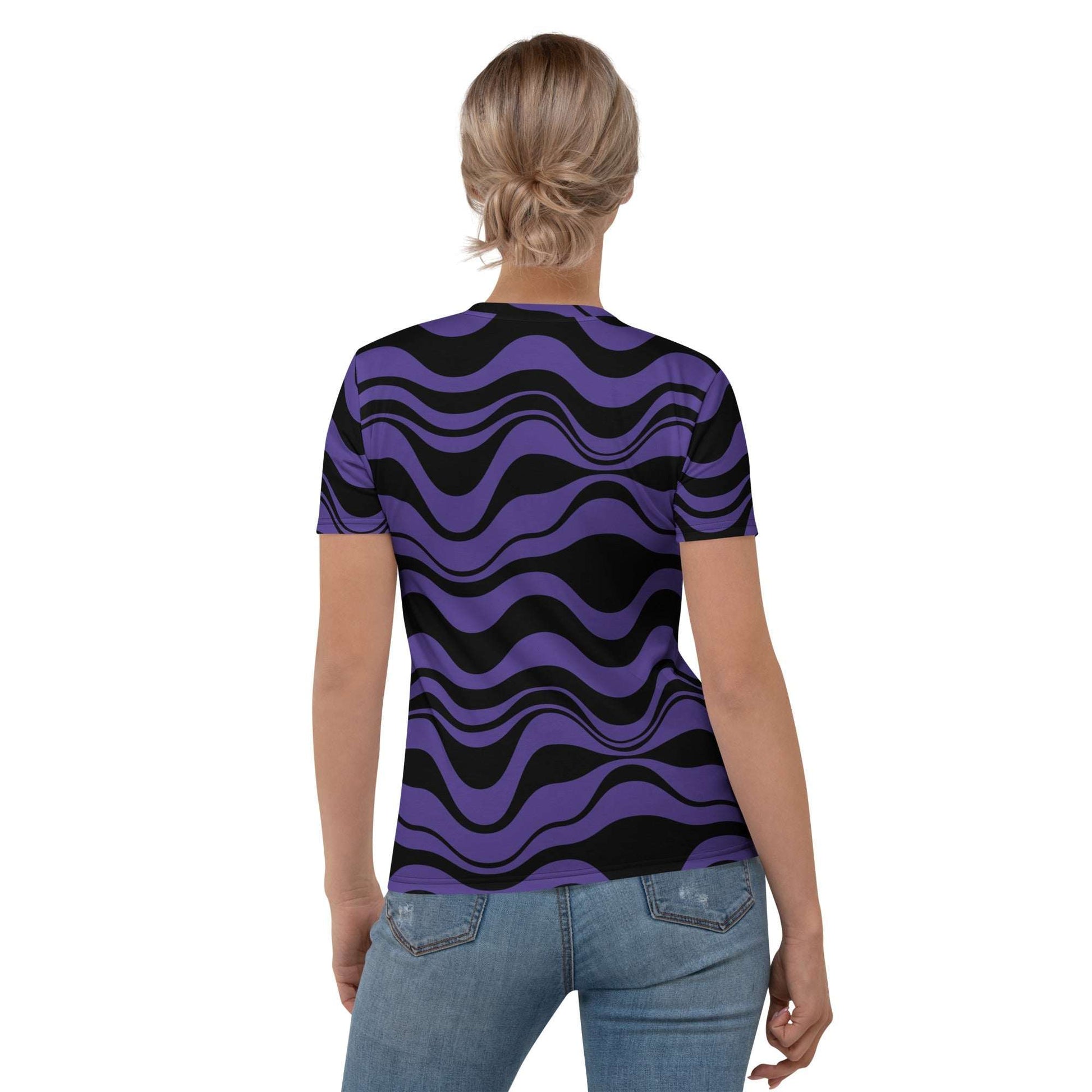 Woman's t-shirt - ENERGY WAVES purple black - Wavy stripe print
