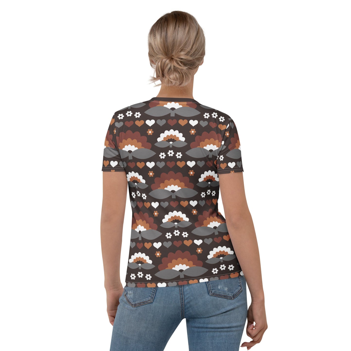 FALL IN LOVE mocca - Women's T-Shirt - Elegant flower and heart print