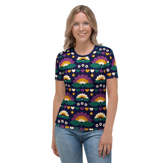 Woman's t-shirt - FALL IN LOVE purple - Elegant flower and heart print